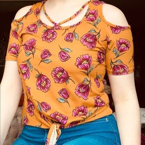 🌵Floral Top